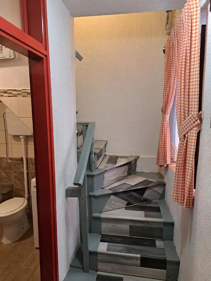House Tomic Apartment Cres